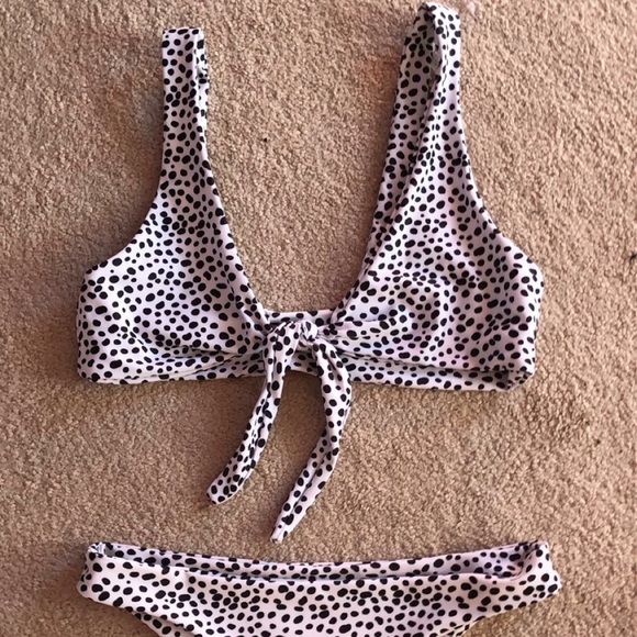 bikini - Picture 2 of 3